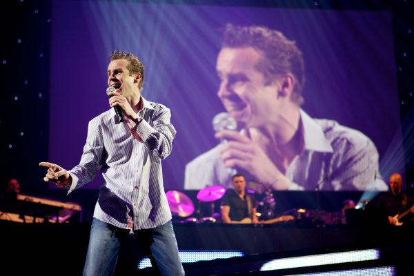 Sam Gooris laat alles groeien tijdens de Carnavaldrink in Zwevezele